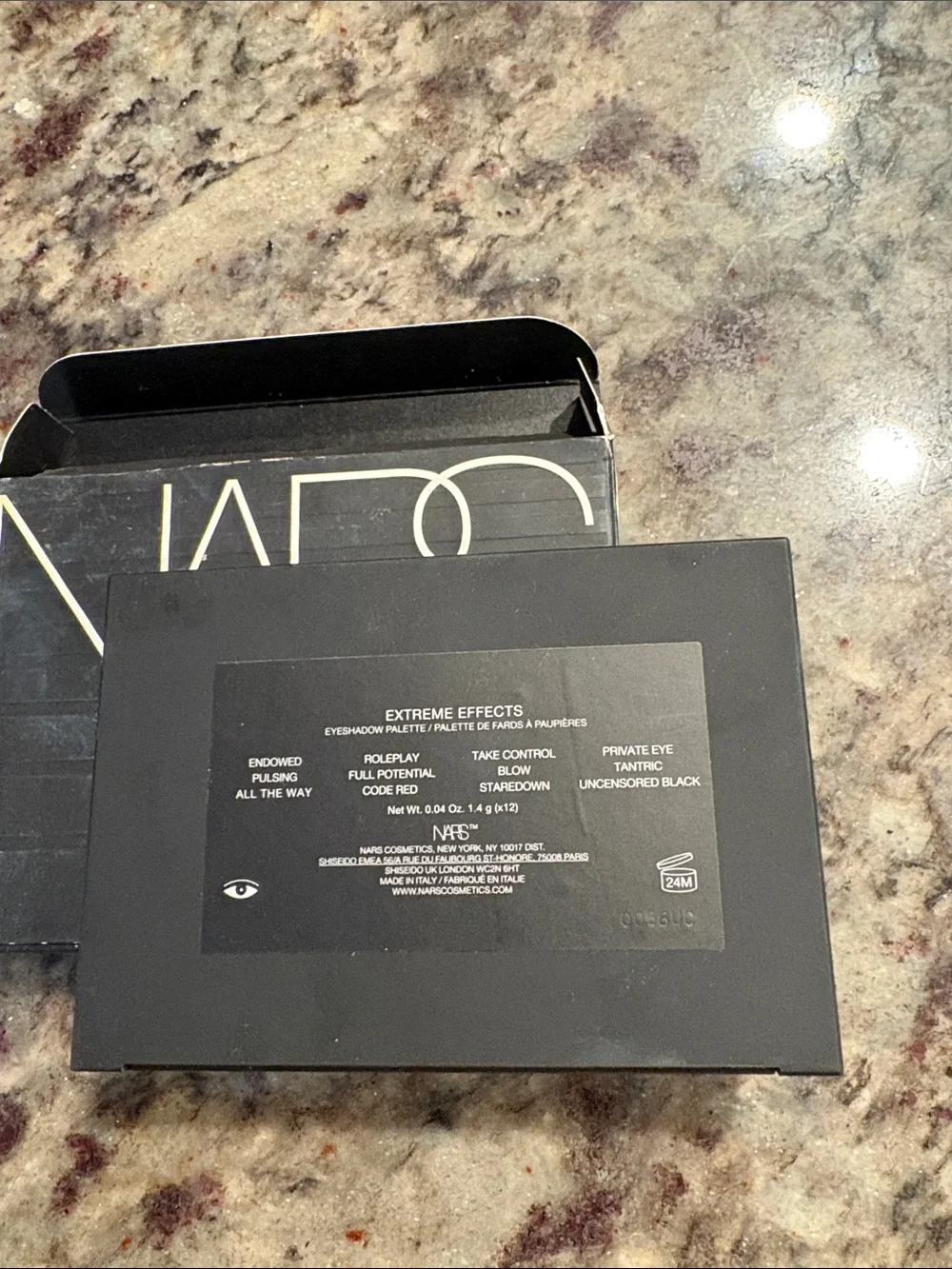 NARS Extreme Effects Eyeshadow Palette - Black Packaging